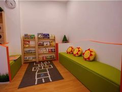 -婴智贝佳蒙特梭利早教托育中心(杨浦店)