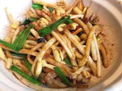 南风肉炒花生芽-兰溪小馆(东直门簋街店)