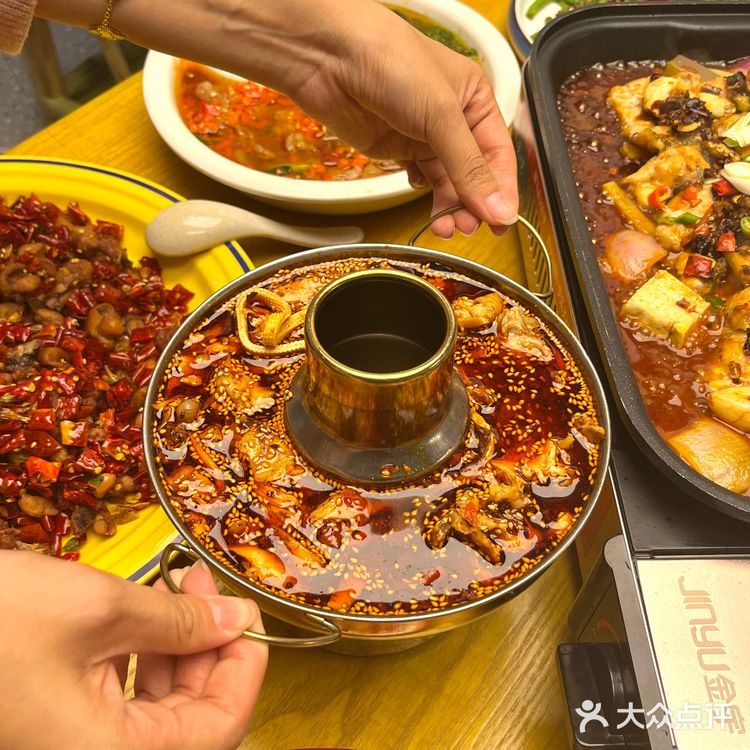 昆山吾悦川菜小馆子,香🌶️晕了