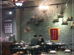 大堂-巴四老城区炭火蛙锅(张江店)