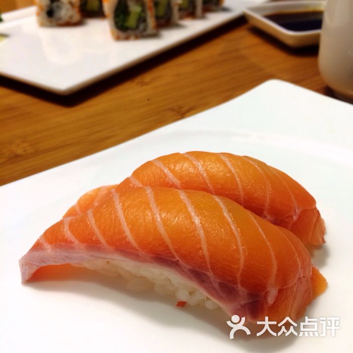 三文鱼手握