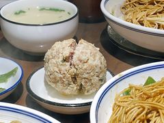 咸蛋黄狮子头-十面春风·江南面馆(崇宁路店)
