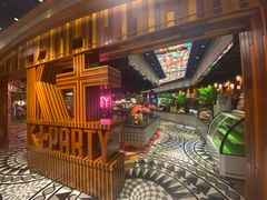 -K+全国连锁KTV(绿地缤纷天地店)