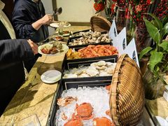 -大中华希尔顿酒店-念自助餐·嗨啤·小龙虾