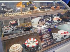 面包甜点陈列柜-DQ·蛋糕·冰淇淋(三亚青春颂店)