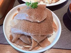 -牛YO寿喜烧·铁板烧和牛火锅自助(市府恒隆店)
