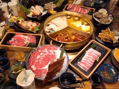 -湊湊火锅·茶憩(南京东路悦荟店)