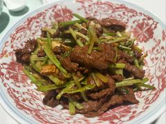 小炒黄牛肉-老馆子·建德菜·山肴鱼鲜(海威新界店)
