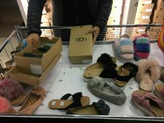 -UGG(燕莎奥特莱斯购物中心店)