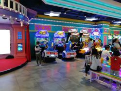 -LuckyStar幸运星家庭娱乐中心(东莞国贸店)