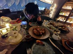 -Hi City·城市之巅