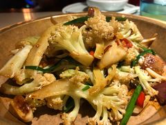 -佬麻雀·新湘菜(珠海金发购物中心店)