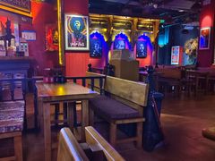 -Helens海伦司小酒馆(上海东明广场店)