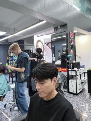 -藤野造型专业烫染接发