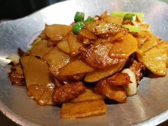 -韵秋荷(宝山龙湖天街店)