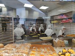 面包甜点陈列柜-鲍师傅糕点(国金街店)