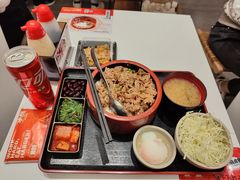 黄金松坂猪肉饭-牛邸·烧肉饭(来福士店)