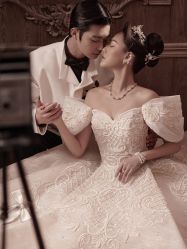 -都市丽人婚纱摄影