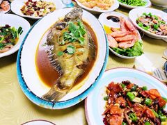 -崴海渔村(虹梅路店)