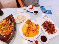 -黄家饺子东北特色菜馆(湖滨商业街店)