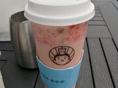 草莓酸奶奶昔-我是酸奶君(壹方城店)