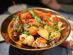 -弦月窗LUNETTE BY AMANDA(复兴路店)