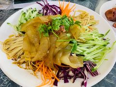 爽口大拉皮-龙香居海鲜家常菜饭店·特色驴肉·古城浑锅