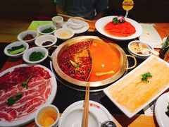 -潮火锅·麻辣牛肉火锅(观音桥方圆·LIVE店)