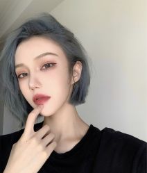 -BULB STUDIO 巴柏明星发型工作室