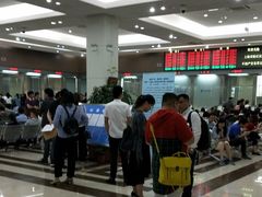 -房地产交易中心-停车场