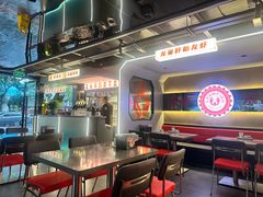 -龙巢盱眙龙虾·牛蛙·烧烤宵夜(八卦岭店)