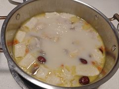 -煲王粤菜餐厅(中侨中心店)