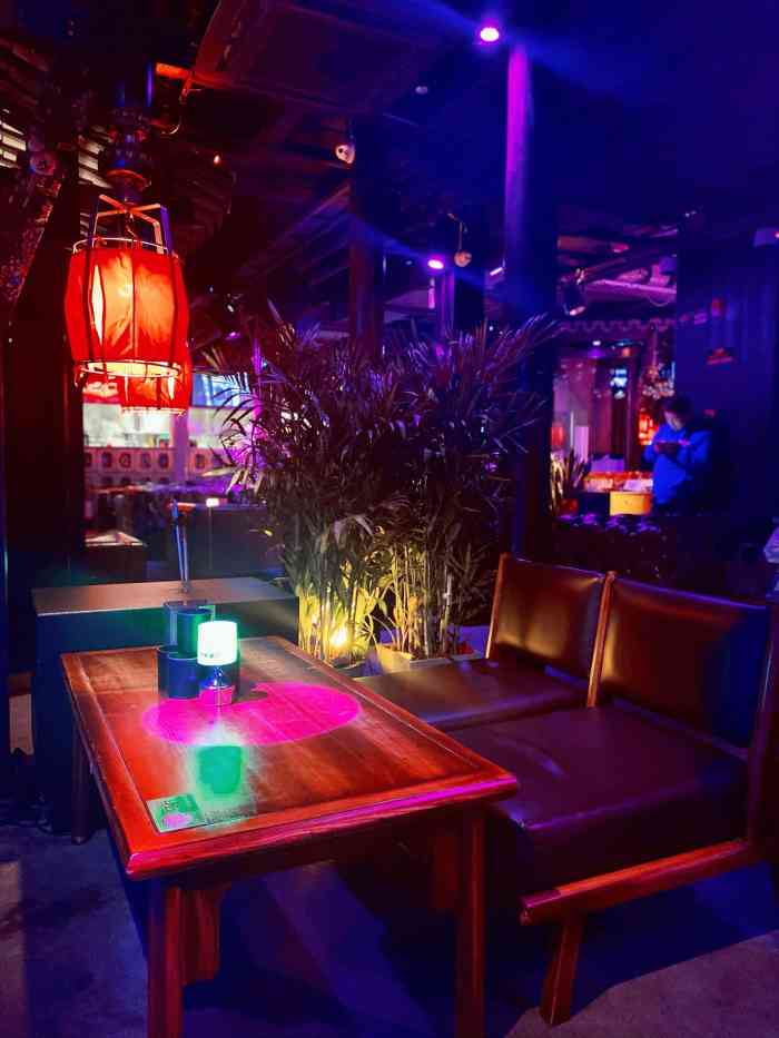 贰麻酒馆(南长街斗酒场店)-"「鹤顶红」传说中二麻最上头的酒,有一种