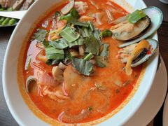 -Chom Cafe and Restaurant