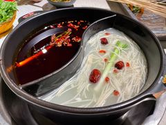 鸳鸯锅-钢管厂歆瑞源油卤串串香(春熙路太古里店)