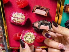 -VENCHI 闻绮(北京国贸商城店)