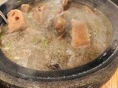 -霄汉牛三鲜湖北砂锅菜(万松园2店)