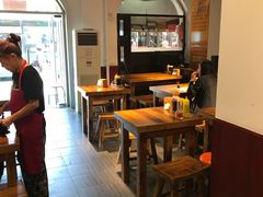 -丽虹云南过桥米线(兴工街店)