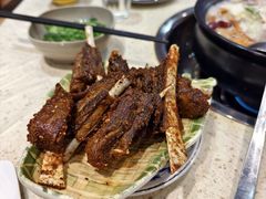 烤羊排-九寨特色牦牛肉汤锅 羊肉汤锅