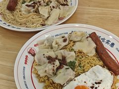 豪华三宝公仔面-明記茶餐廳(福田总店)