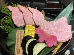 -山川小町·极番烧肉(新地假日广场店)