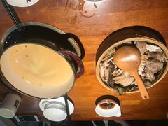 清炖白鸡汤锅-黑鸡小馆(金源店)