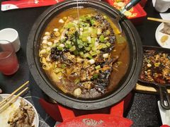 -辣尚瘾·烤鱼·新川菜(牡丹园直营店)