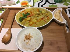 -越弥越南传统美食馆