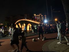 -万绿园
