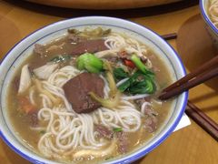 -邱芳粉店(迎宾大道旗舰店)