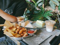 -J Create城市露营咖啡·简餐·宠物(上海动物园店)