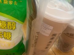 -沪上阿姨·精选茶饮(桃源友嘉购物广场店)