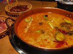 -洱火云南酸菜牛肉火锅(石景山当代商城店)