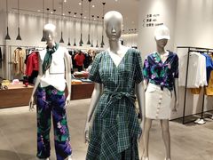 -URBAN REVIVO(西安Momopark店)